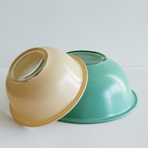 Pyrex Vintage Green and Cream Mixing Bowl Set Clear Glass Retro Kitchen